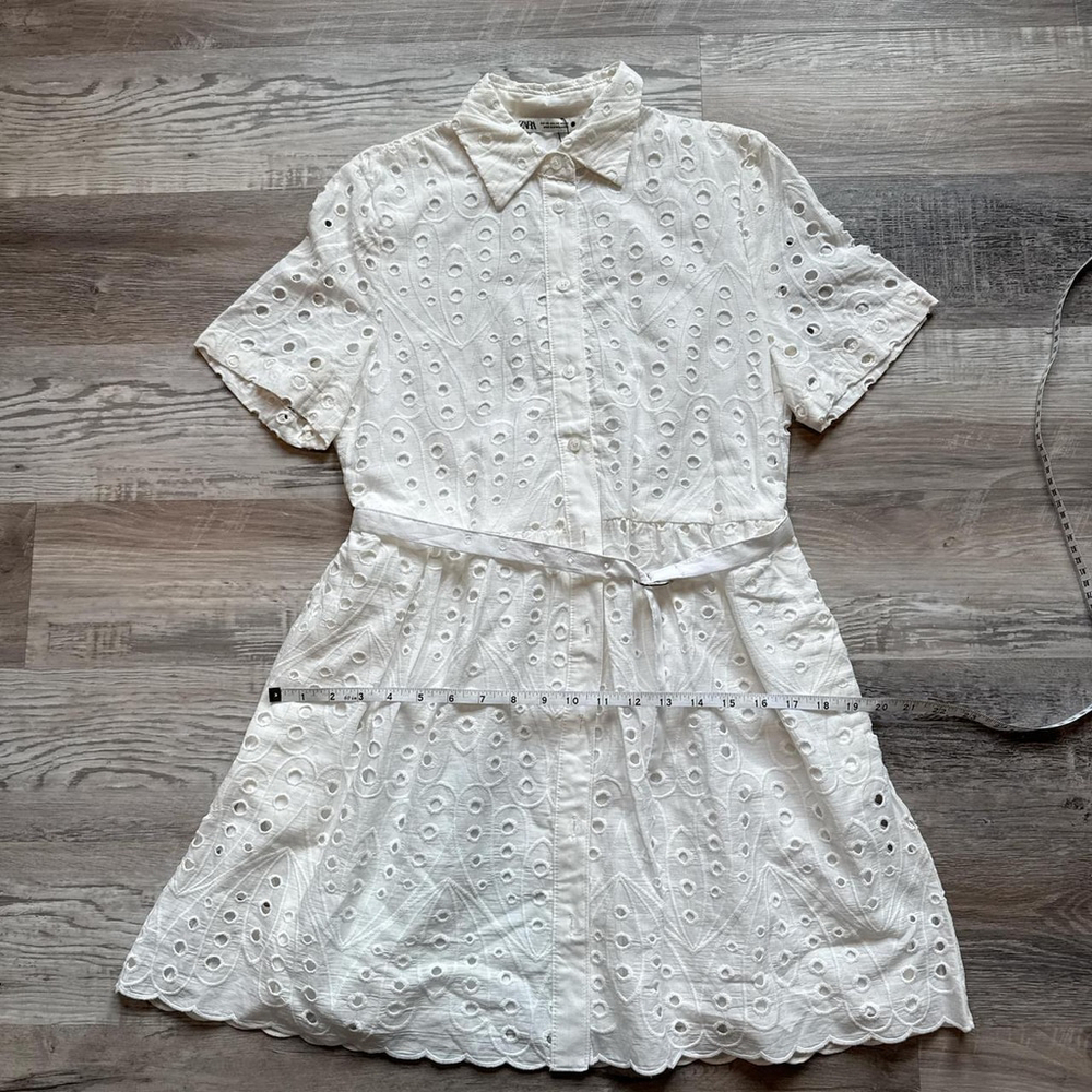 dresses - Picture 7 of 8